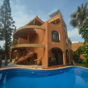 nyeleni-maison-sahel.hotelsdakar.com/